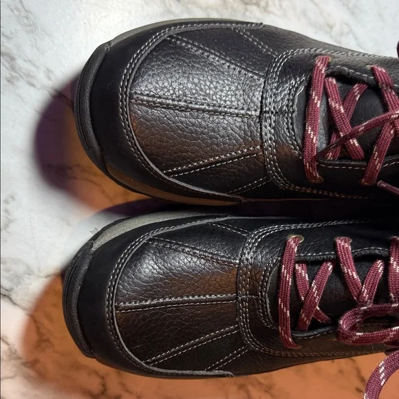 Clarks Black with Cream Faux Fur Winter Style Boots with NWOT SZ 9 - Picture 4 of 13